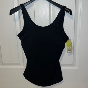 Black, Medium, activewear, great for running, built in bra